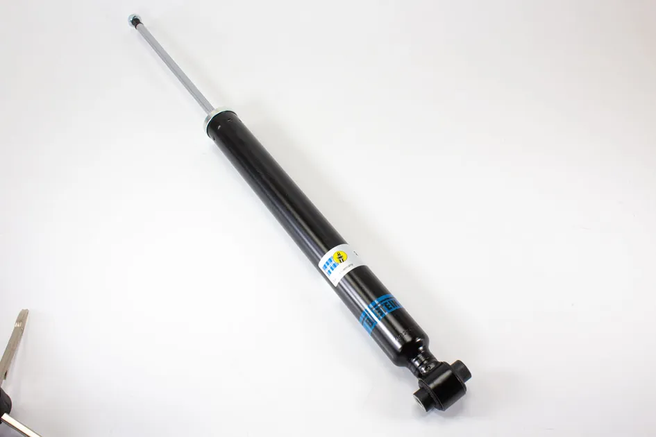 BILSTEIN ビルシュタイン 三菱 パジェロ リア B46-1795 BILSTEIN ビルシュタイン 三菱 パジェロ リア B46-1795