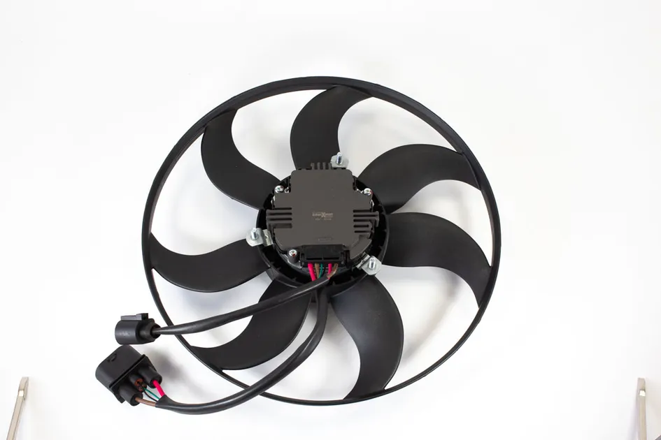 CoolXpert Left A/C Condenser Fan Assembly - 1K0959455FR
