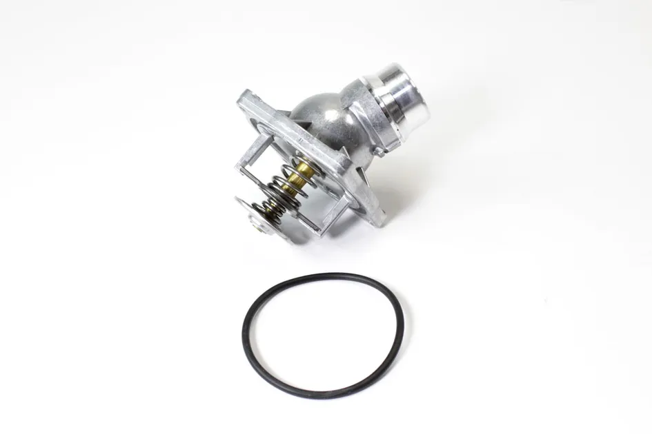 URO Engine Coolant Thermostat - PEL000060