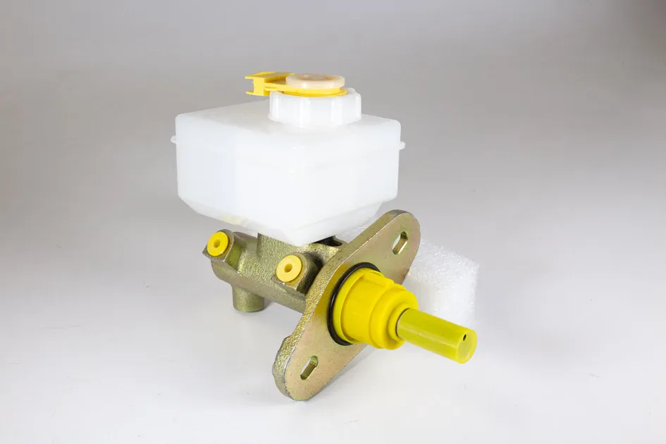 Eurospare Brake Master Cylinder - LR013018