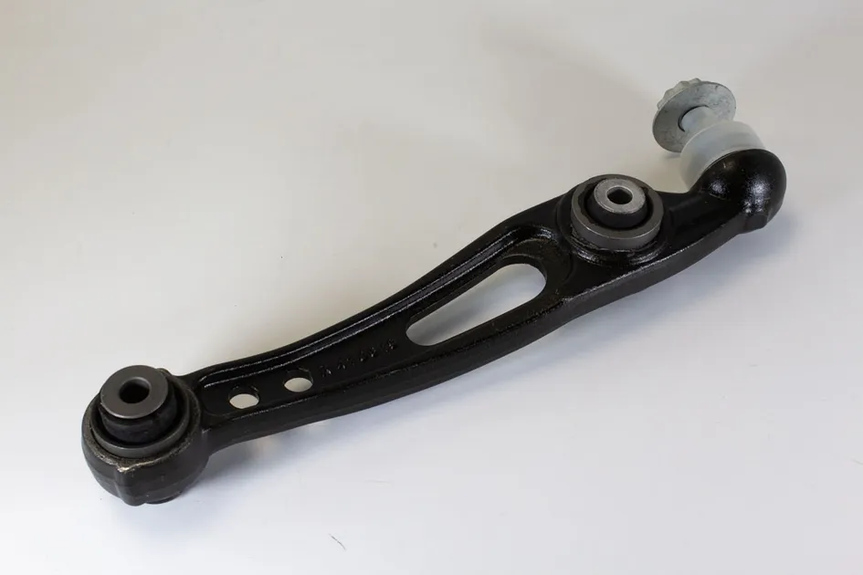 Eurospare Front Right Lower Rearward Arm & Joint - LR078476