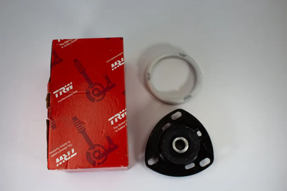 TRW Front Right Suspension Strut Mount - 4A0498377C