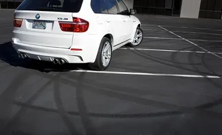 Dinan Free Flow Axle-back Exhaust For 2010-2014 BMW X5M/X6M (Black Tips)