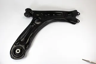 BBR Front Right Lower Suspension Control Arm - 561407152C