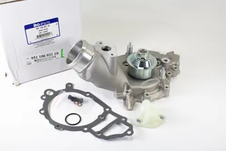 URO Engine Water Pump - 95110602110