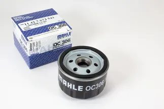 MAHLE Engine Oil Filter - 11427673541