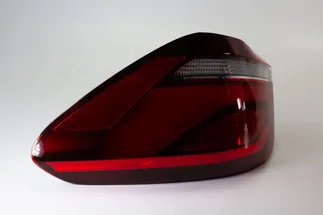 OLSA Right Outer Tail Light Assembly - 63217477716