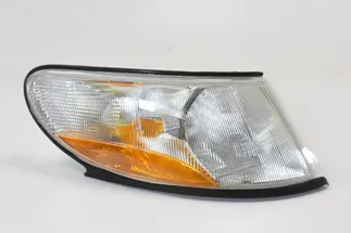 URO Front Right Turn Signal Light Assembly - 4676466
