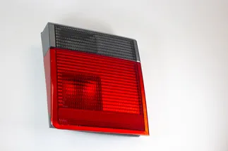 Valeo Right Inner Headlight Assembly - XFE100220