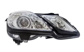 Hella Front Right Headlight Assembly - 2128201239