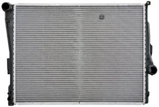 Behr Center Radiator - 17119071519
