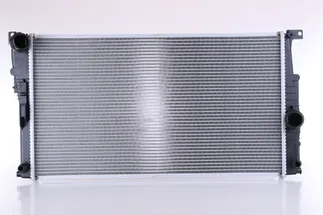 Nissens Front Radiator - 17118672104