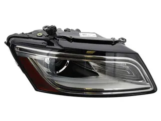 Valeo Right Headlight Assembly - 8R0941044E