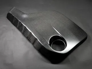 AutoTecknic Vacuumed Carbon Fiber Engine Cover For BMW F80 M3 / F82 M4